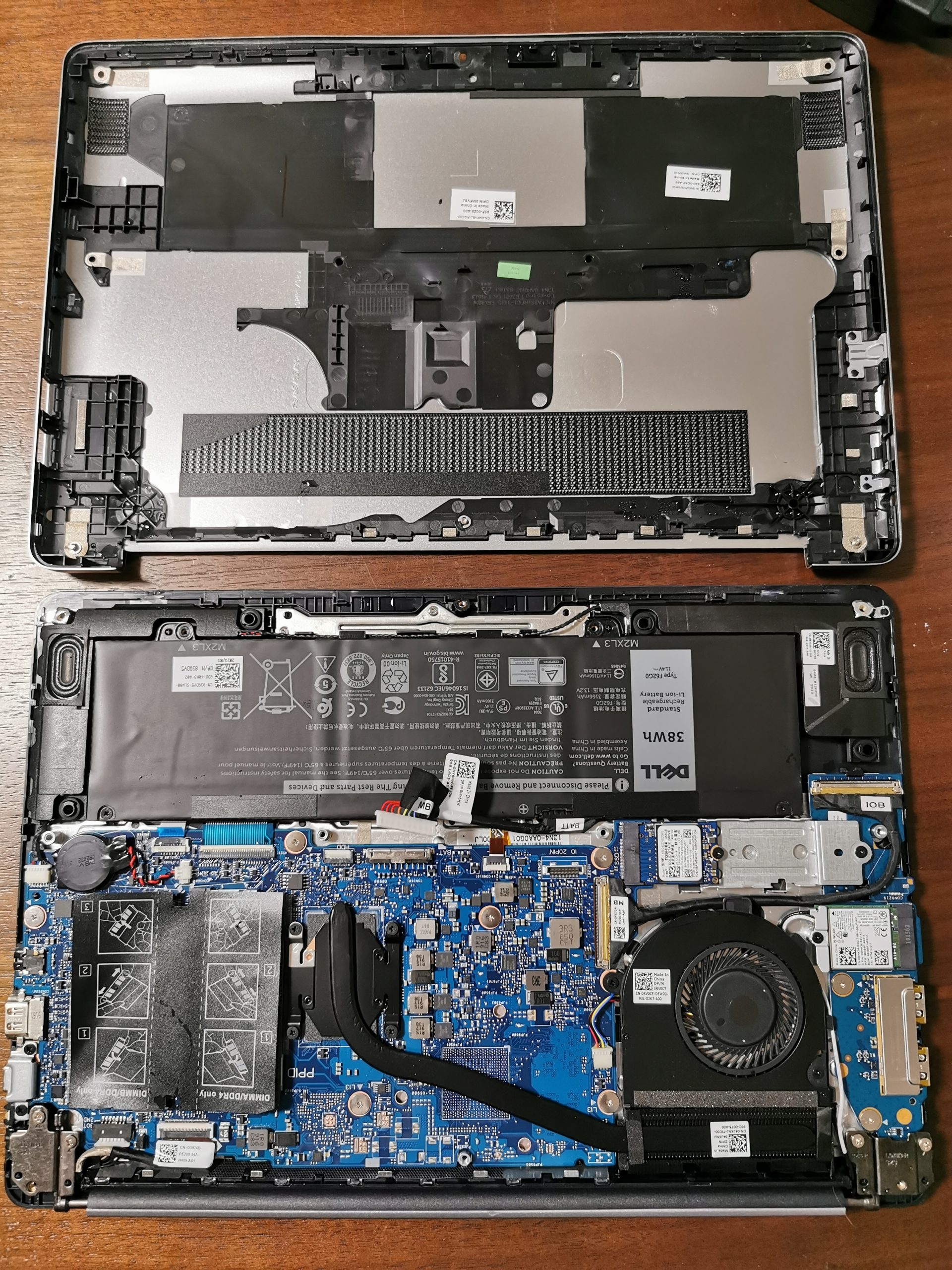 DELLノートパソコン水濡れ修理（起動不可）